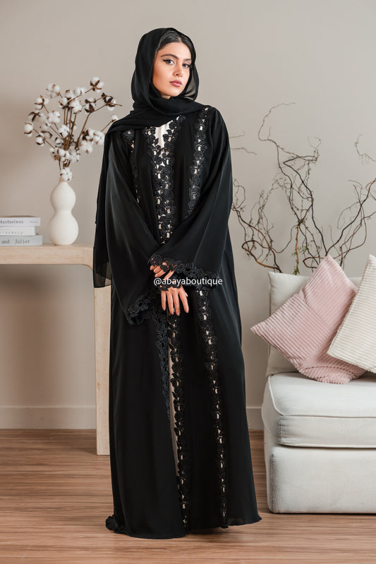 عباية أميرة من تصميم أبايبوتيك