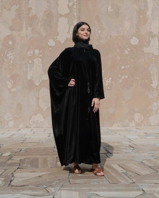 Luxury Black Velvet Abaya – Modest Elegance with Contemporary Flair