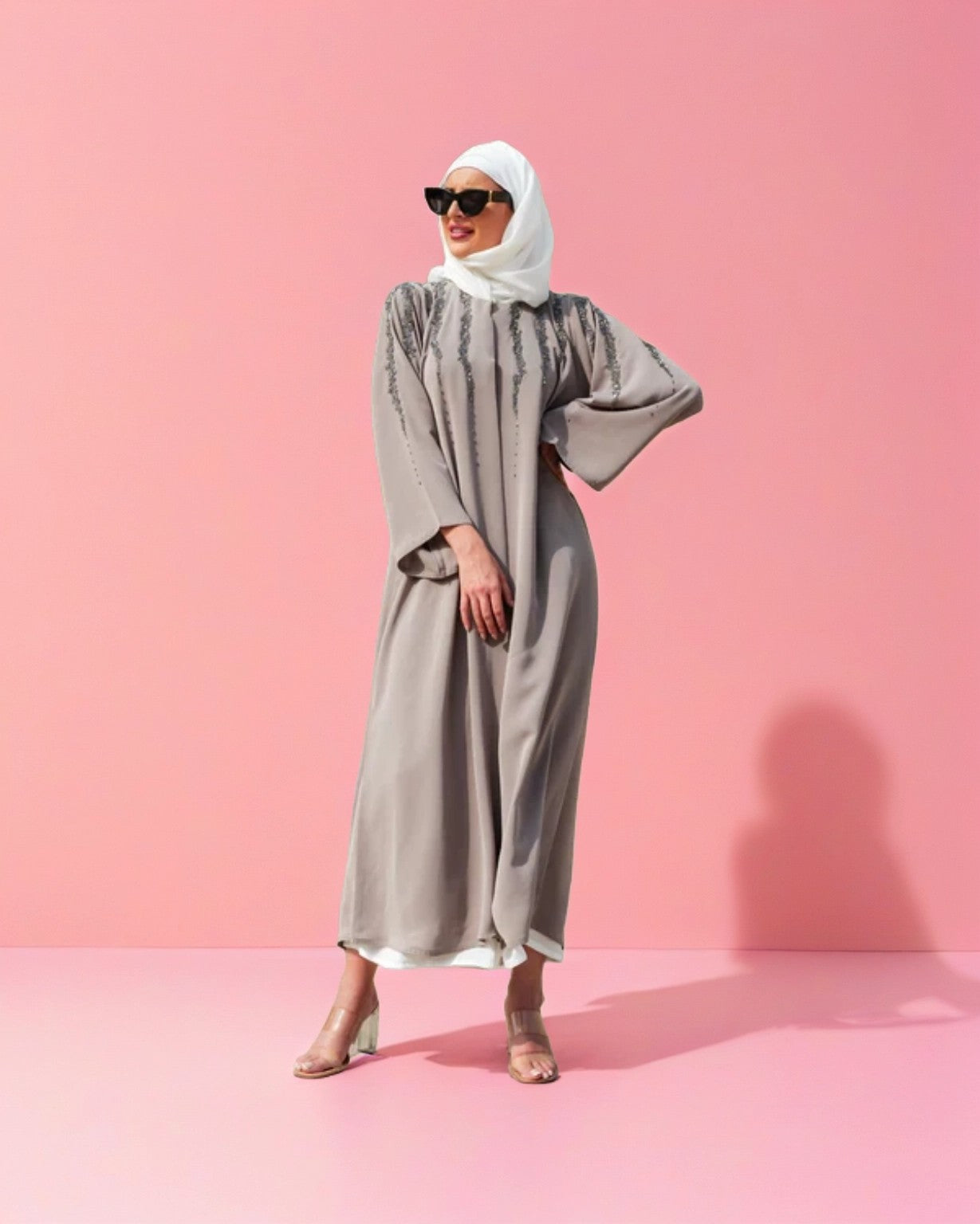Nahil – Modern Minimalist Abaya for Everyday Elegance