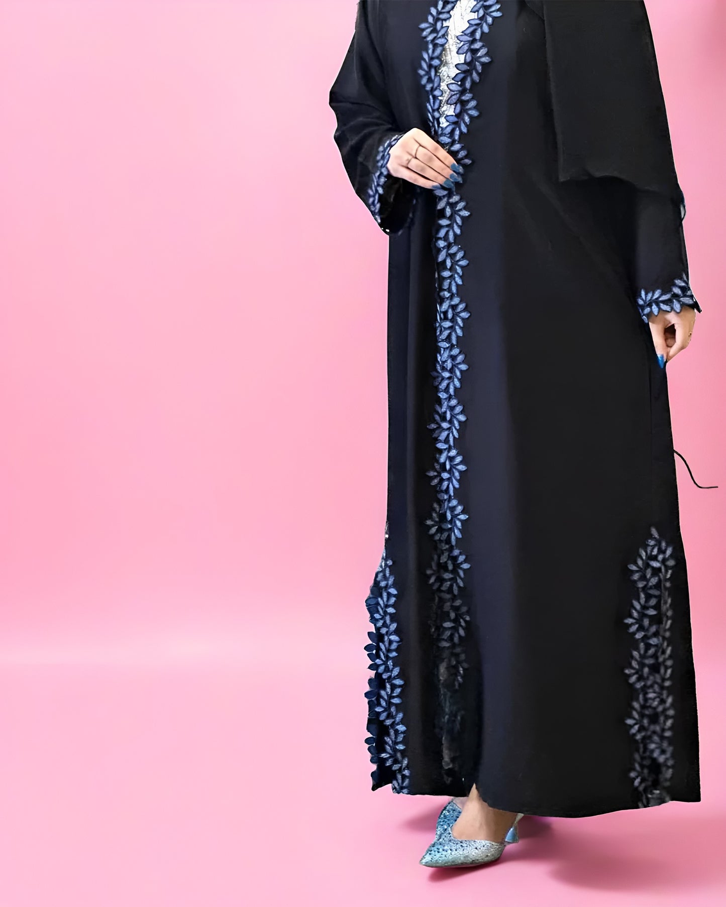Elegant Dantel Lace Abaya – Latest Modest Fashion Design